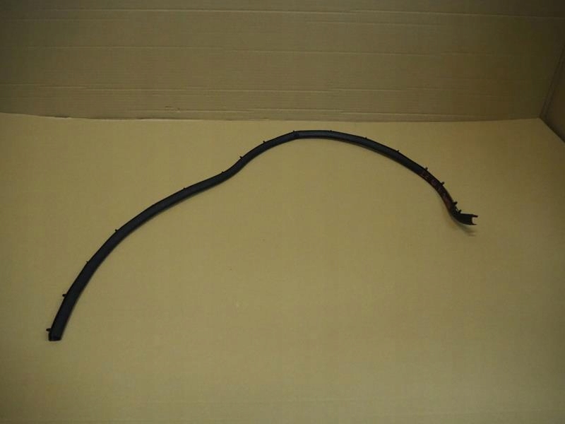 фото №1, Прокладка дверь правый задняя renault megane iv hb