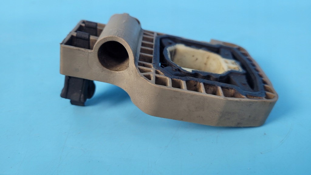 Bmw 5' g31 518d touring 18r кронштейн кронштейн радиатор 8632140 8476007 Киев