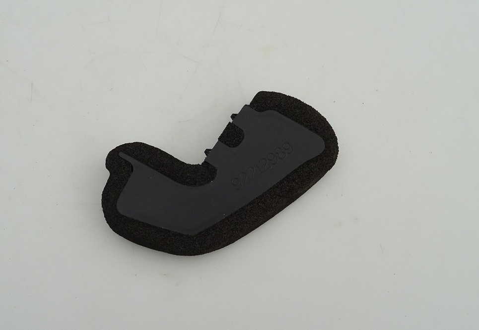 фото №1, 2010 camaro шумоізоляція крила кронштейн заглушка