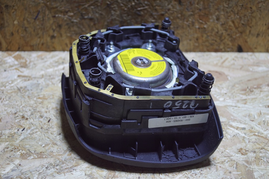 фото №11, Подушка безпеки водія ford kuga mk1 8v41-r042b85-aew