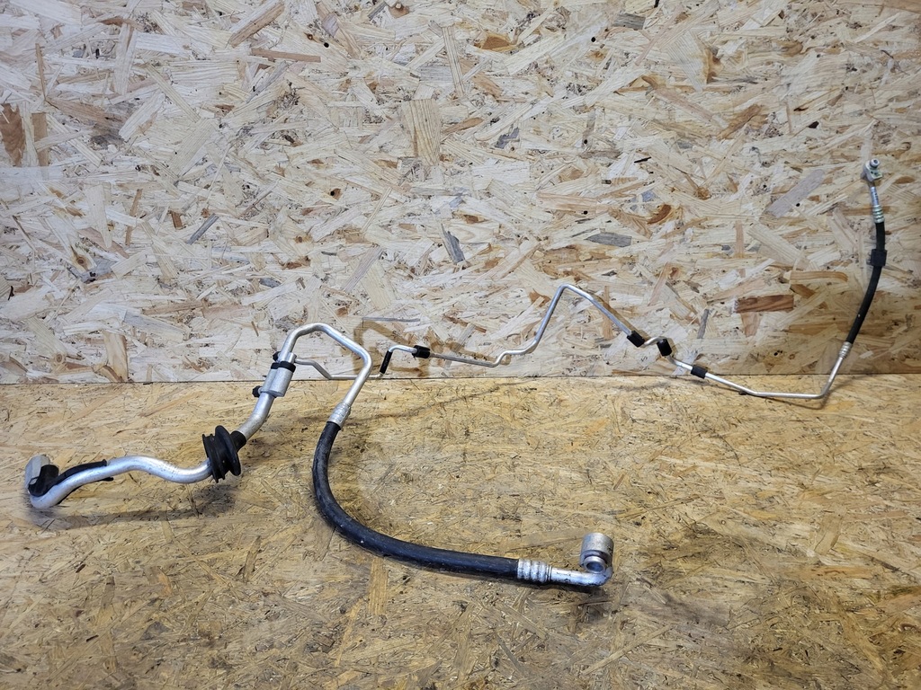 фото №1, Audi a4 b8 cnh шланг кондиционера