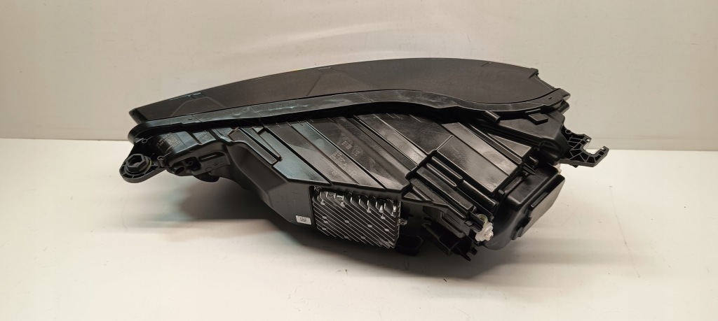 Audi q5 рестайлінг  80a фара full led фара правий Зі Шроту