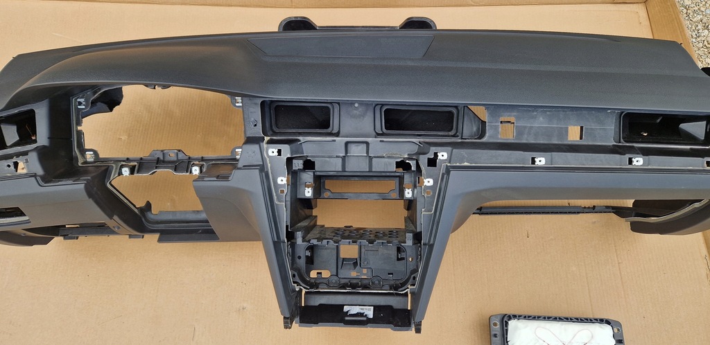 фото №7, Консоль passat b8 vw arteon оригінал ideał подушки безпеки ремені kpl