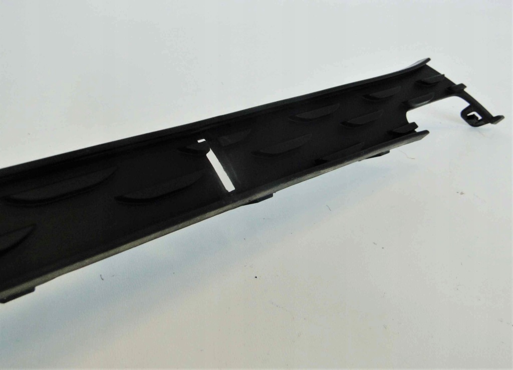 Mercedes glc 253 x/c решітка середня заглушка amg Зі Шроту