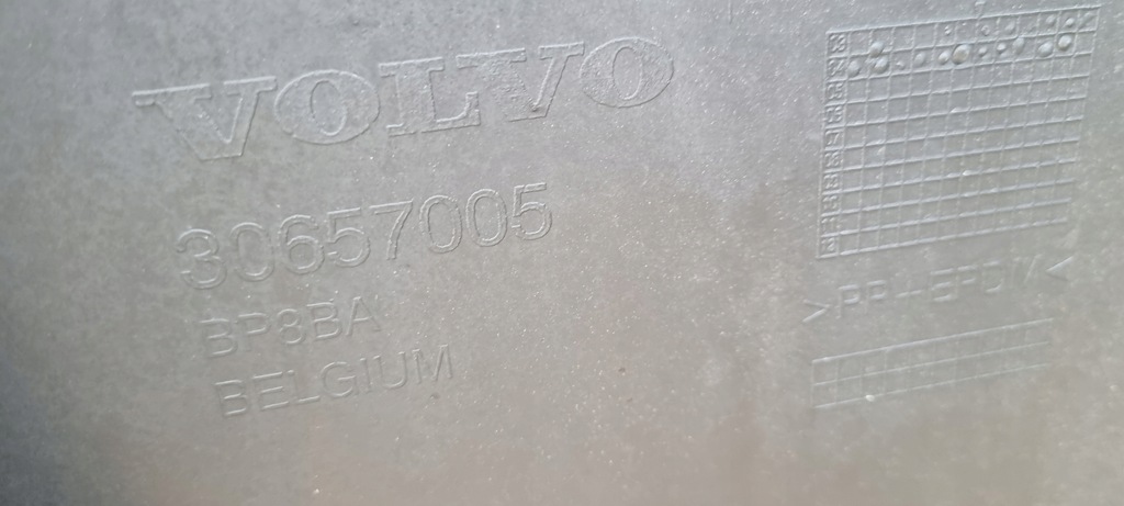 фото №14, Volvo v50 2004- бампер перед оригінал e315