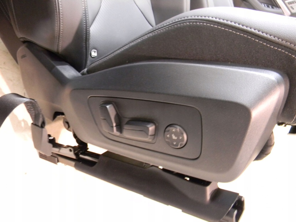 Комплект сидений bmw 2 active tourer u06 c01321 Недорого
