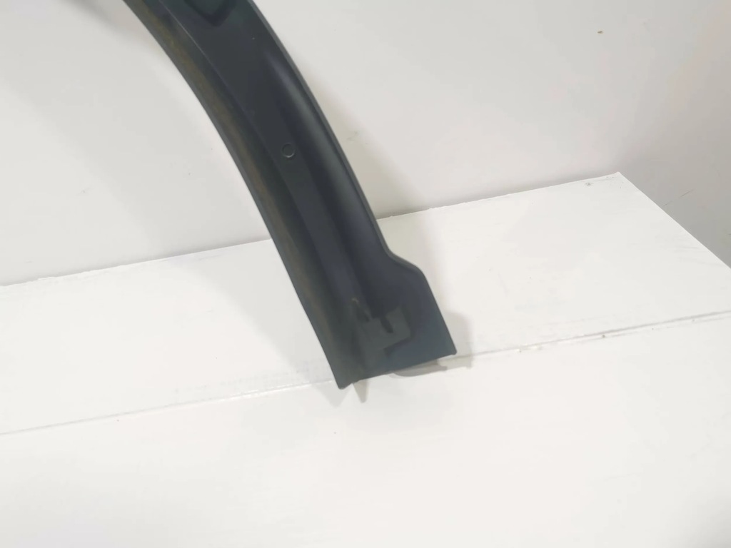 фото №13, Молдинг накладка крыла левая land rover discovery oryg ładna !!!