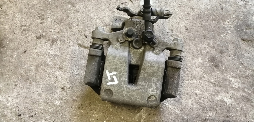 фото №1, Hyundai i30 iii суппорт левый задняя задний