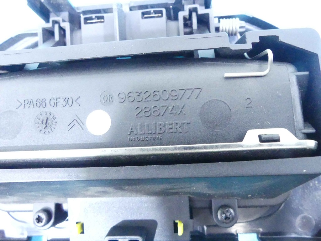 фото №6, Рамка радіо кронштейн na чашки citroen c6 i europa