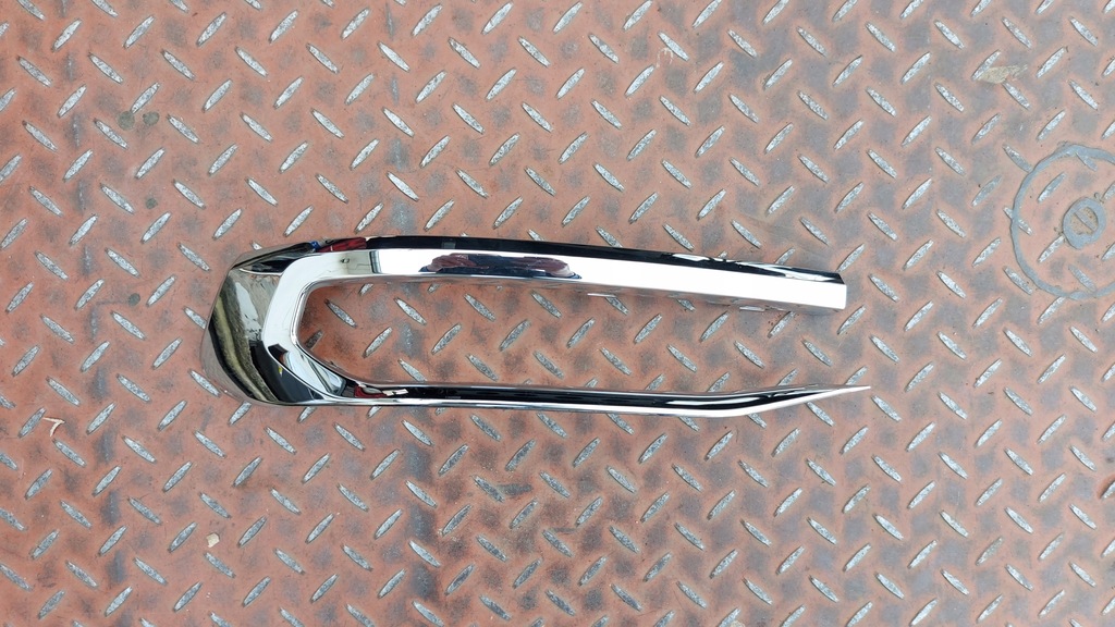 фото №1, Молдинг хром бампера лівий задня audi a8 d5 17-