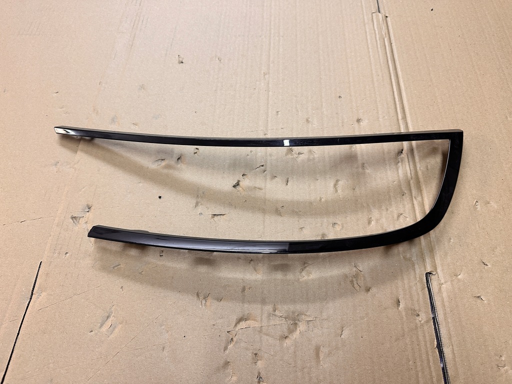 фото №1, Молдинг рамка лампы opel mokka ii b 9835155280