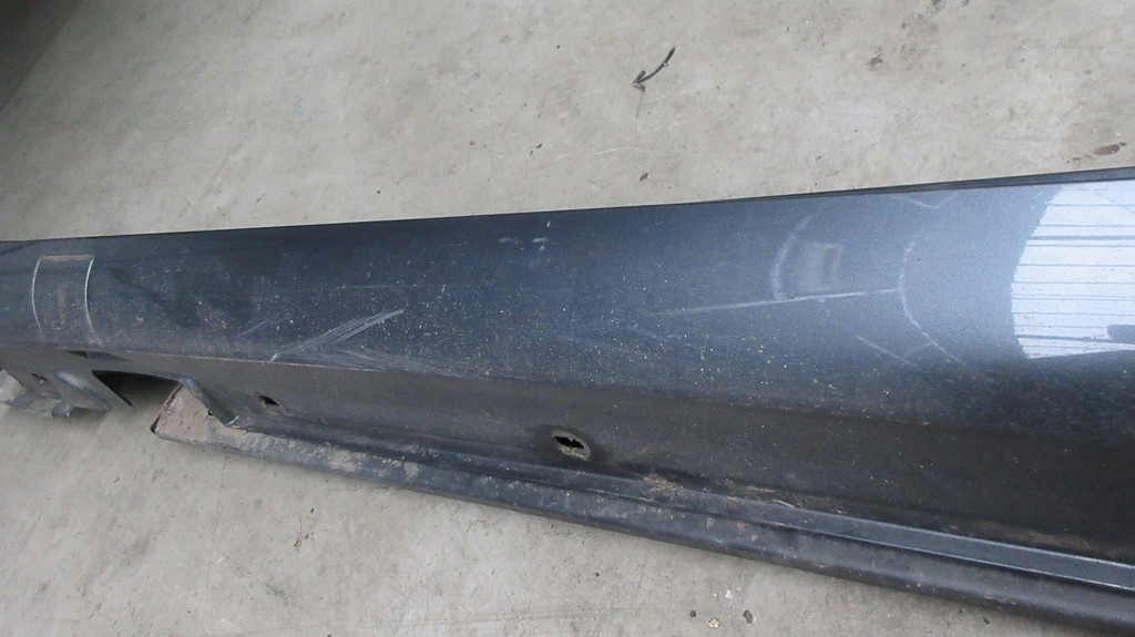 Mercedes w212 755 amg порог a2126901640 правый  накладка защита накладка Цена