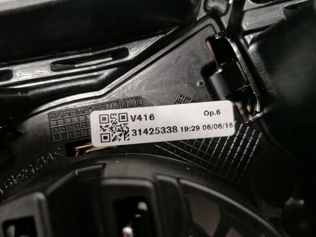 фото №10, Volvo v40 lift cross country решётка радиатора решётка радиатора радар nowa оригинал 16-19