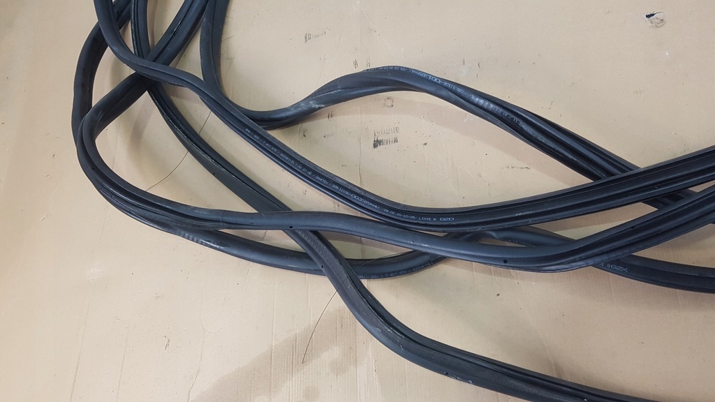 фото №2, Комплект прокладка кришки багажника bmw 3 g20