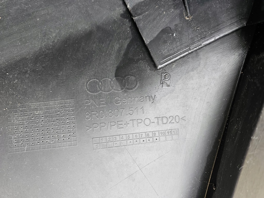 фото №15, Audi q5 8r0 бампер задній задня pod pdc 8r0807511