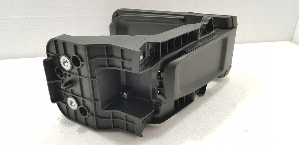 фото №4, Volvo v40 ii 2012- подлокотник 31448087