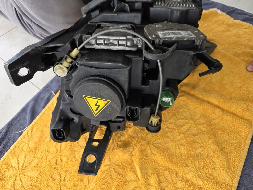 Maserati quattroporte vi ліхтарі  перед kompetne bi-xenon skętny, led, омивачі Ціна