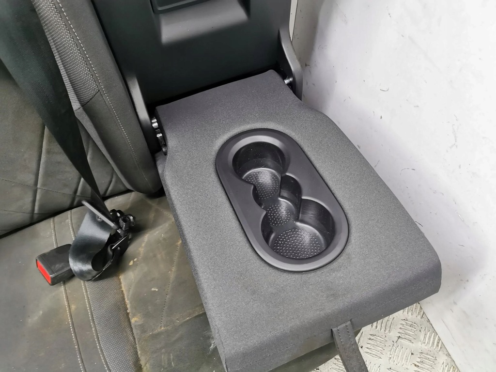 фото №9, Volkswagen golf viii 2020 сиденья / заднее сиденье / комплект