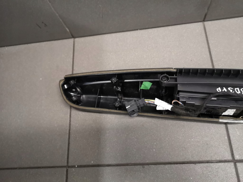 фото №8, Подлокотник обшивка правый задняя audi a8 d3 4e0867374