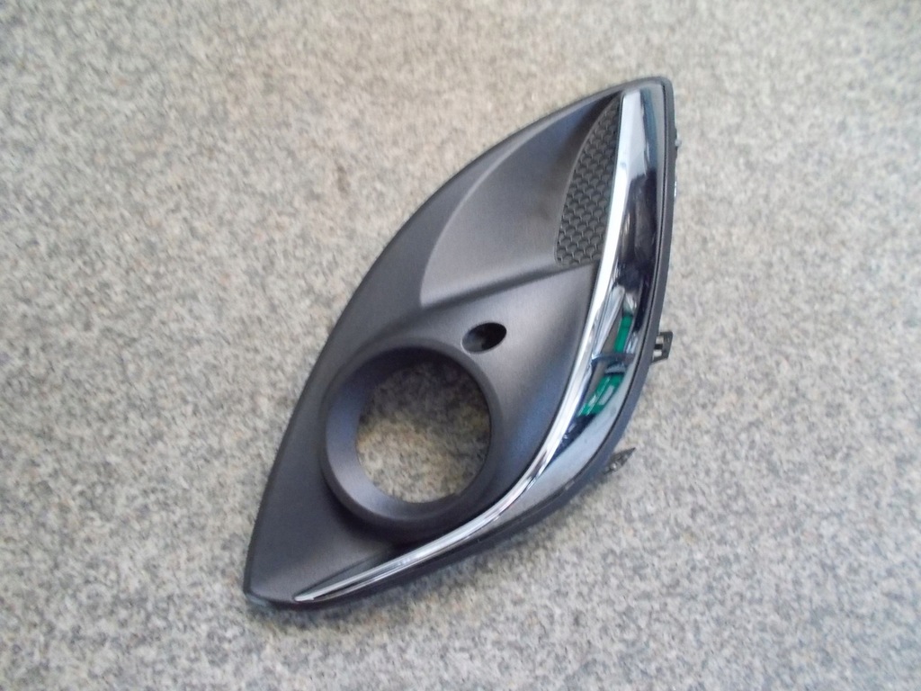 фото №1, Opel corsa d lift заглушка решётка левая оригинал