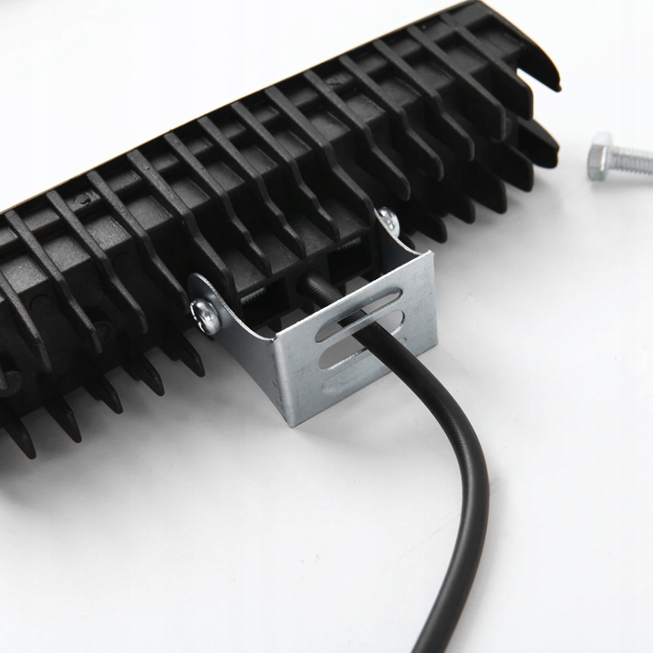 фото №5, Лампа рабочая противотуманная фара led do тягач панель 6 led x3w 18w 12v 24v ip67 e9