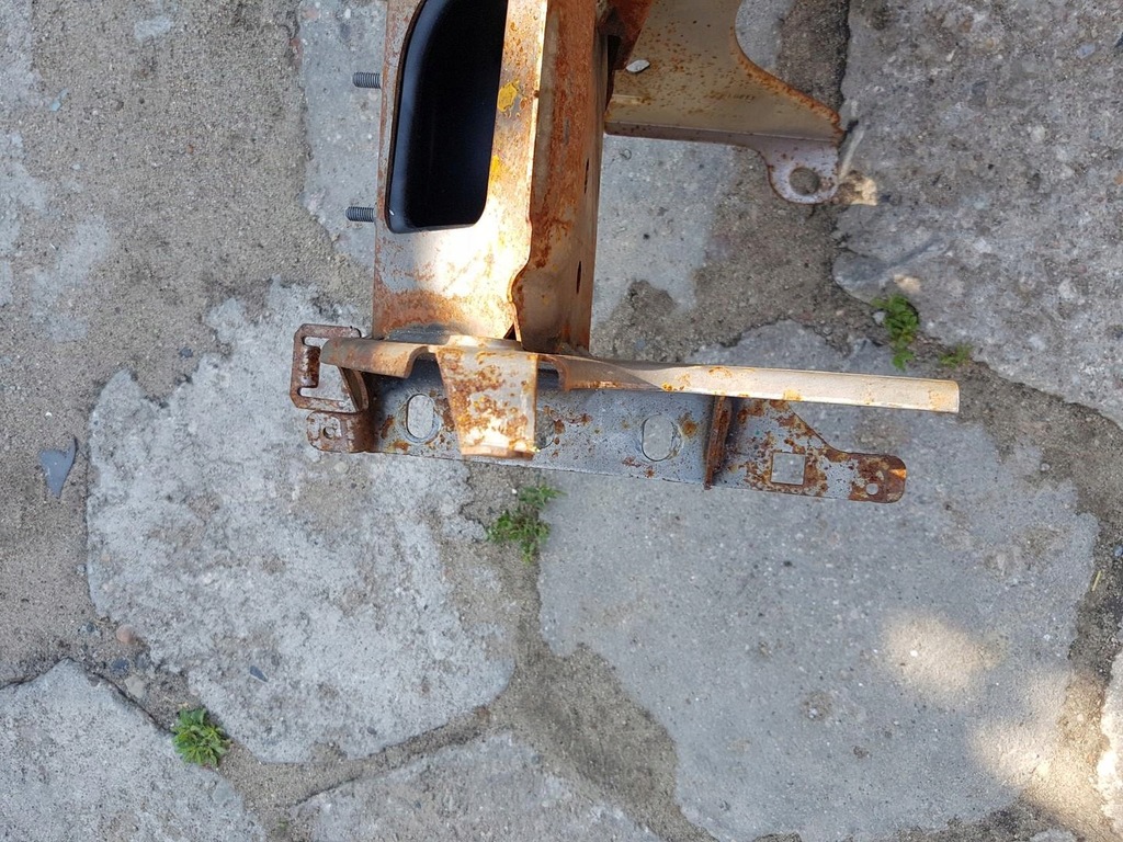 фото №5, Балка каркас консоли europa renault megane iii