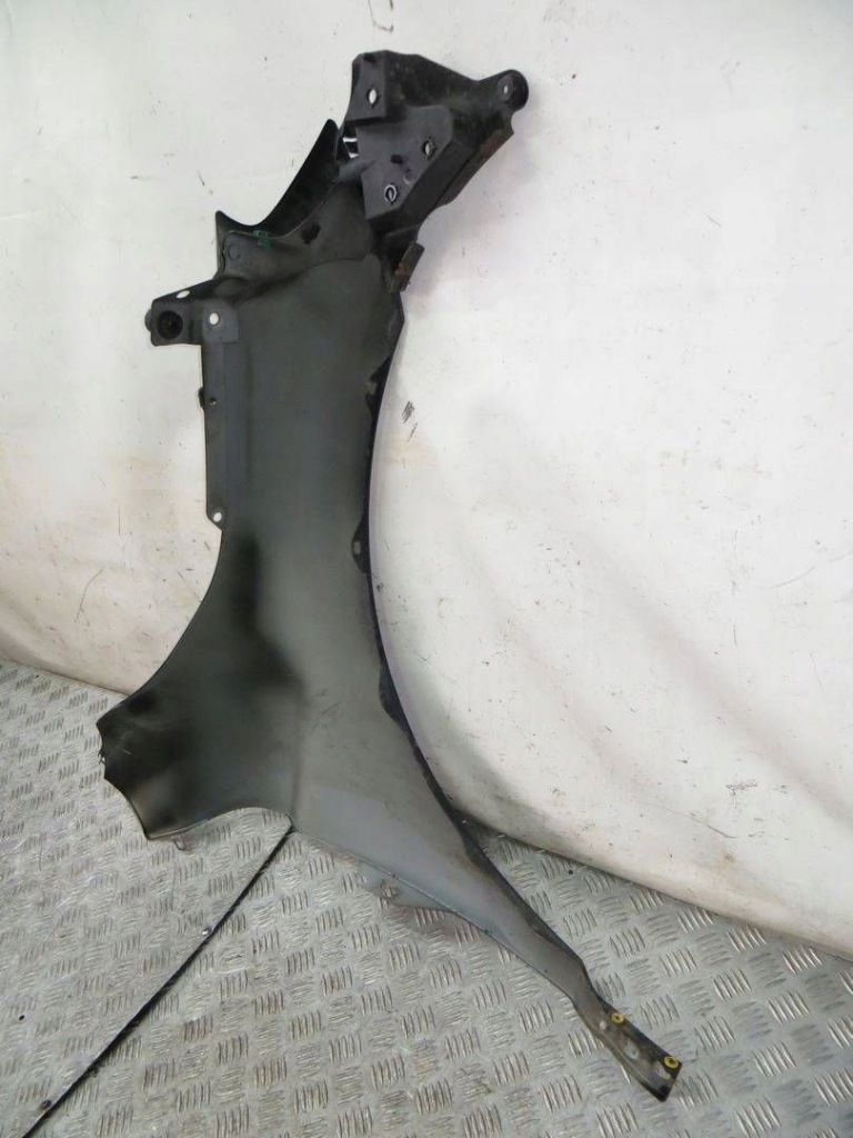 Volvo xc60 крило ліве перед 452- 08-13 Недорого