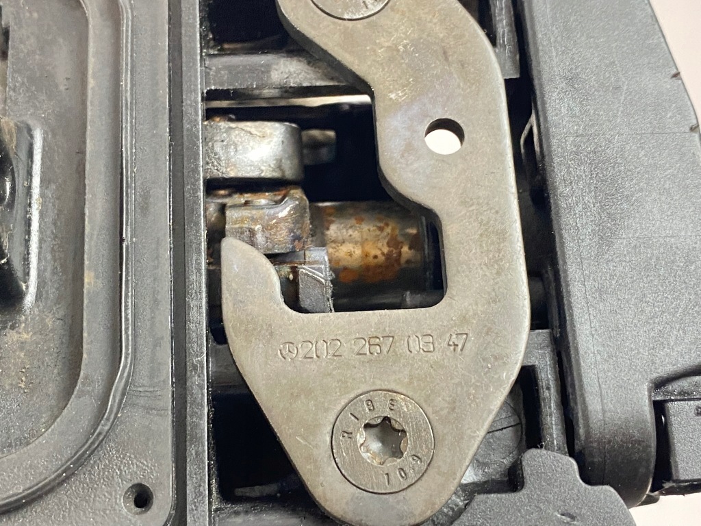 Купити Куліса  передач механічна коробка передач куліса mercedes w202 1242601394 2022670161