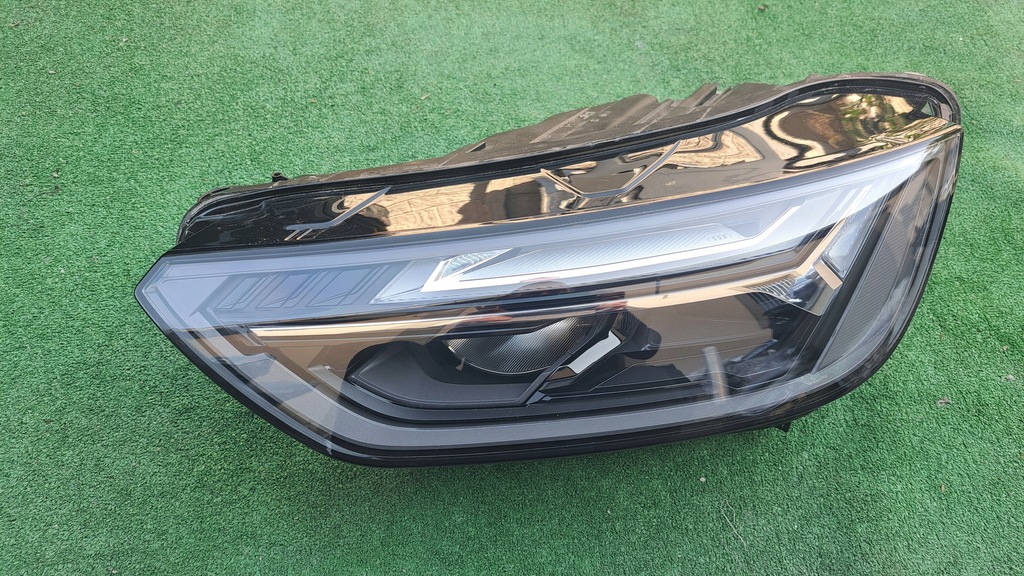 фото №1, Audi q5 80a lift full led лампа передня kpl