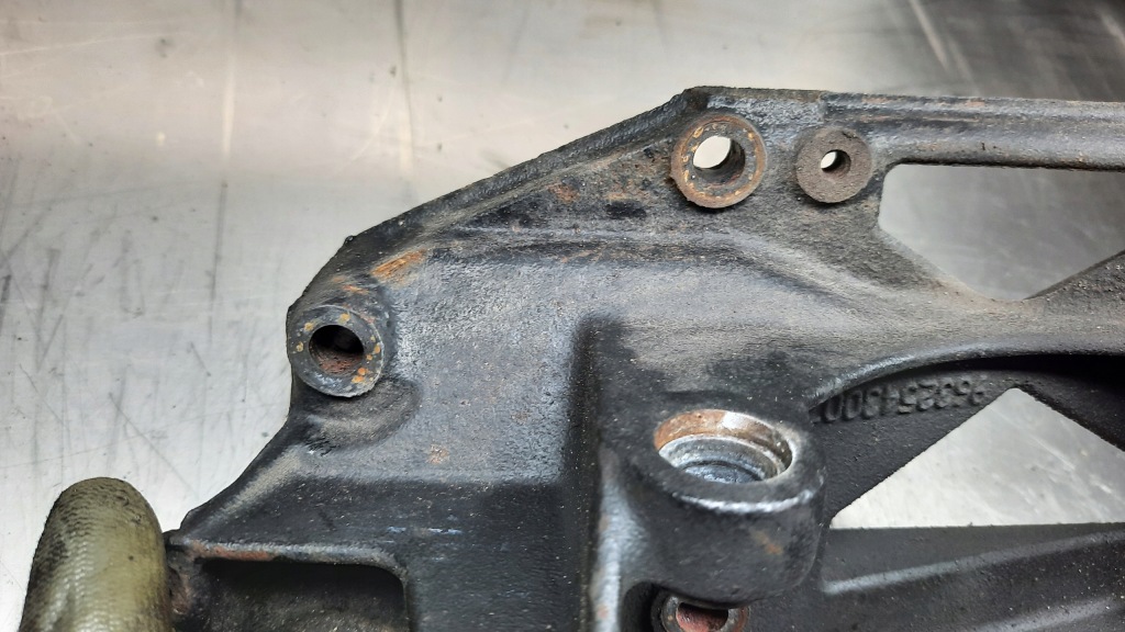 Купить Кронштейн генератора 9632543007 peugeot 806 2.2b