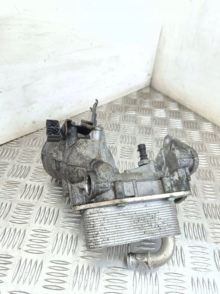 фото №7, Opel astra j 2011 кронштейн / кронштейн фільтра оливи