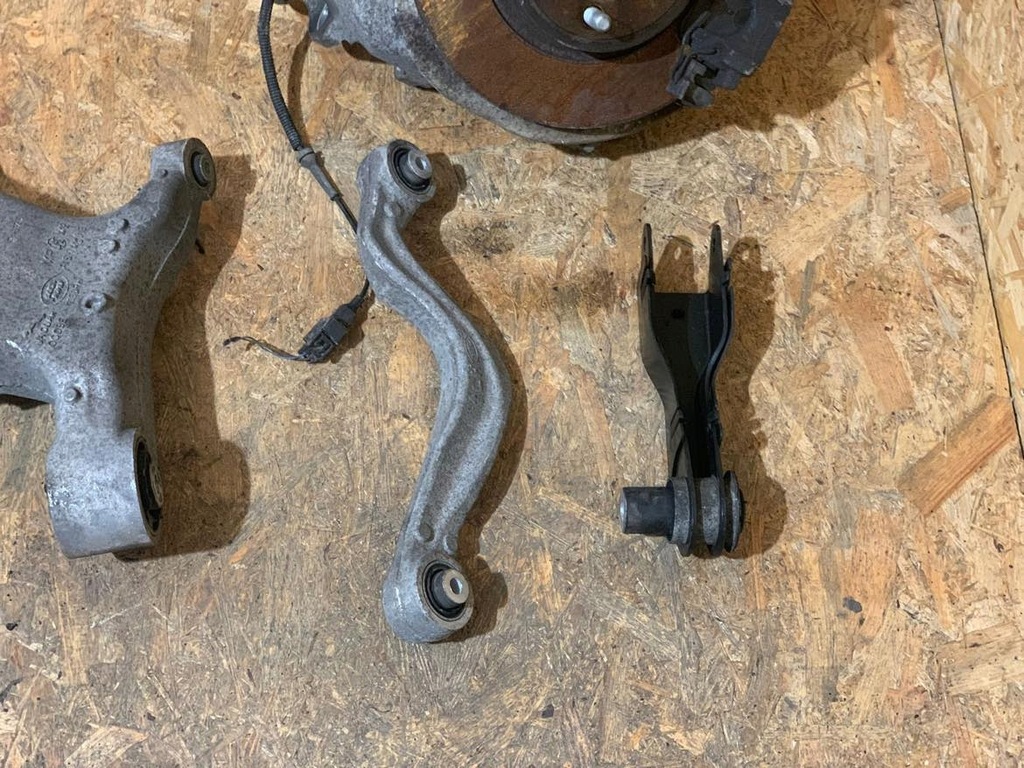 фото №3, Підвіска поворотний кулак задня праве discovery sport