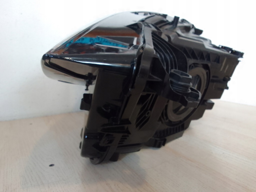 Фара правий перед full led європа  audi q3 2 83a 83a941034 18- Київ