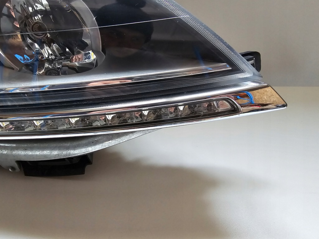 фото №7, Лампа правая передняя lancia delta led 00518763440