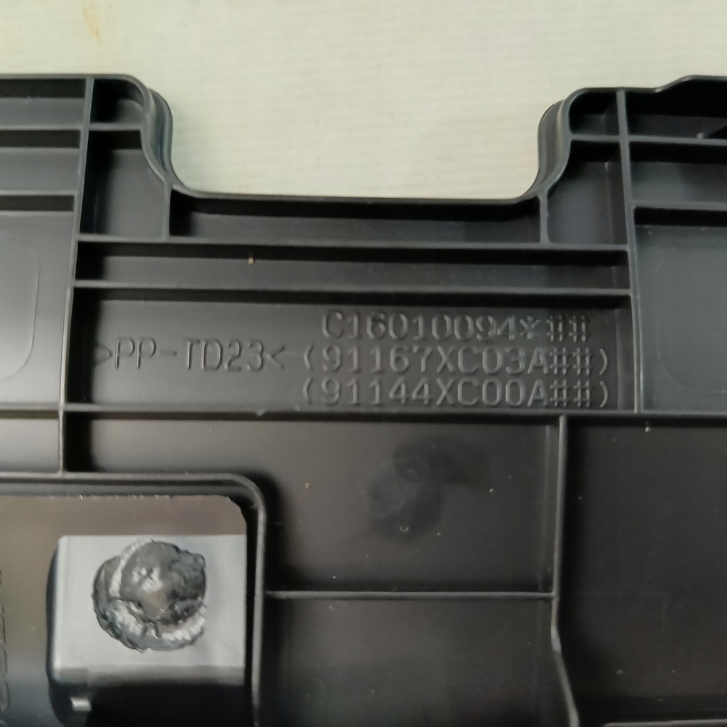 фото №13, Subaru ascent 19- бардачок багажника с narzędziami