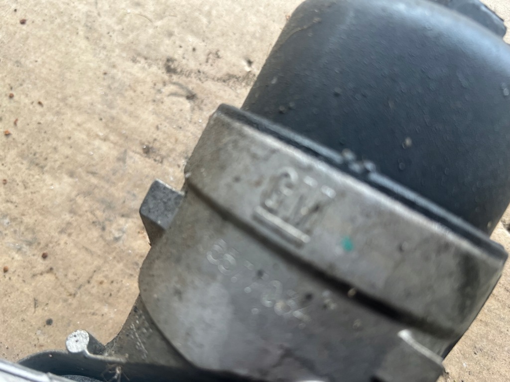 Opel astra j iv корпус фільтра оливи радіатор 55577034 Недорого