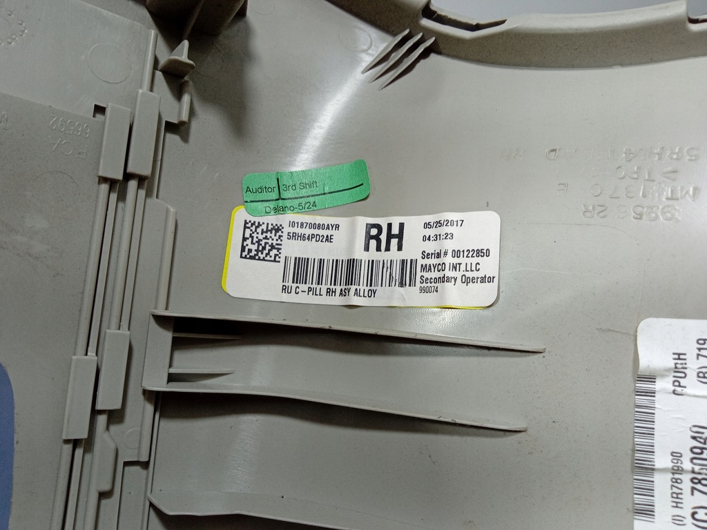 фото №7, Pacifica ii 16- защита стойка c правая верхний 5rh64pd2ae