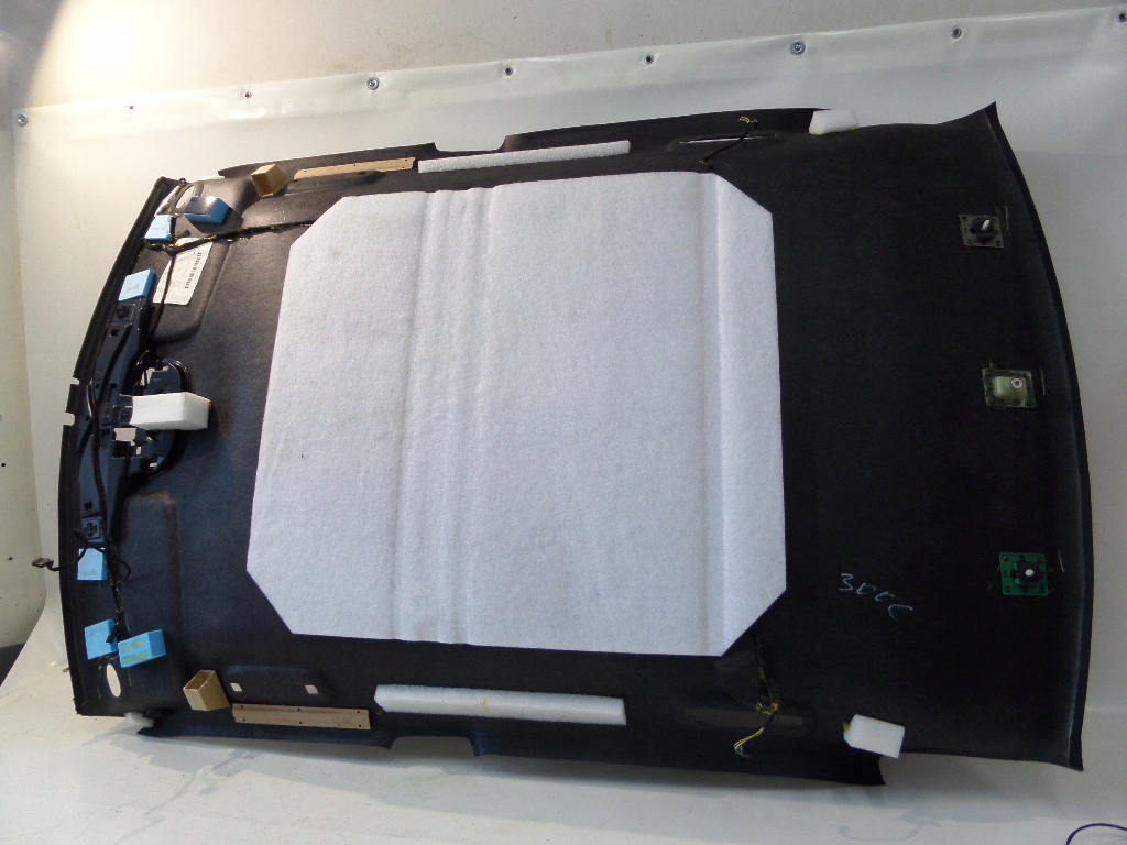 фото №4, Chrysler 300c lancia thema 11- потолок