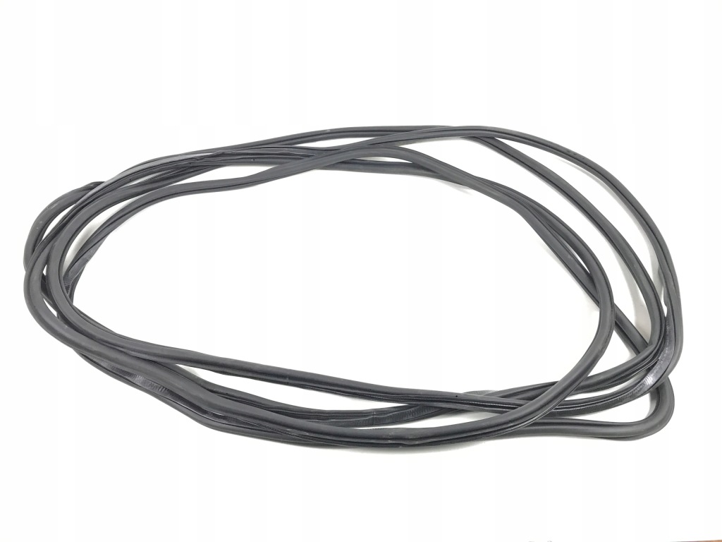 фото №1, Прокладка дверь левый перед audi q2 81a 81a831721