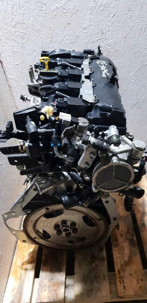 фото №4, Mazda pe01 2.0l двигатель
