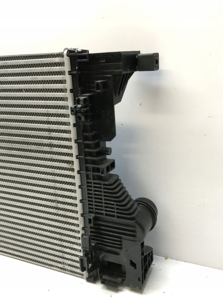 Купити Mercedes a b cla gla радіатор інтеркулер a2475008500