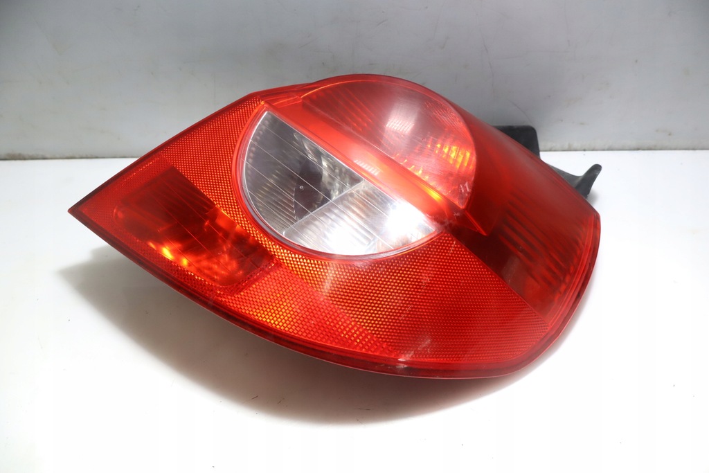 фото №1, Лампа правая задняя renault clio iii