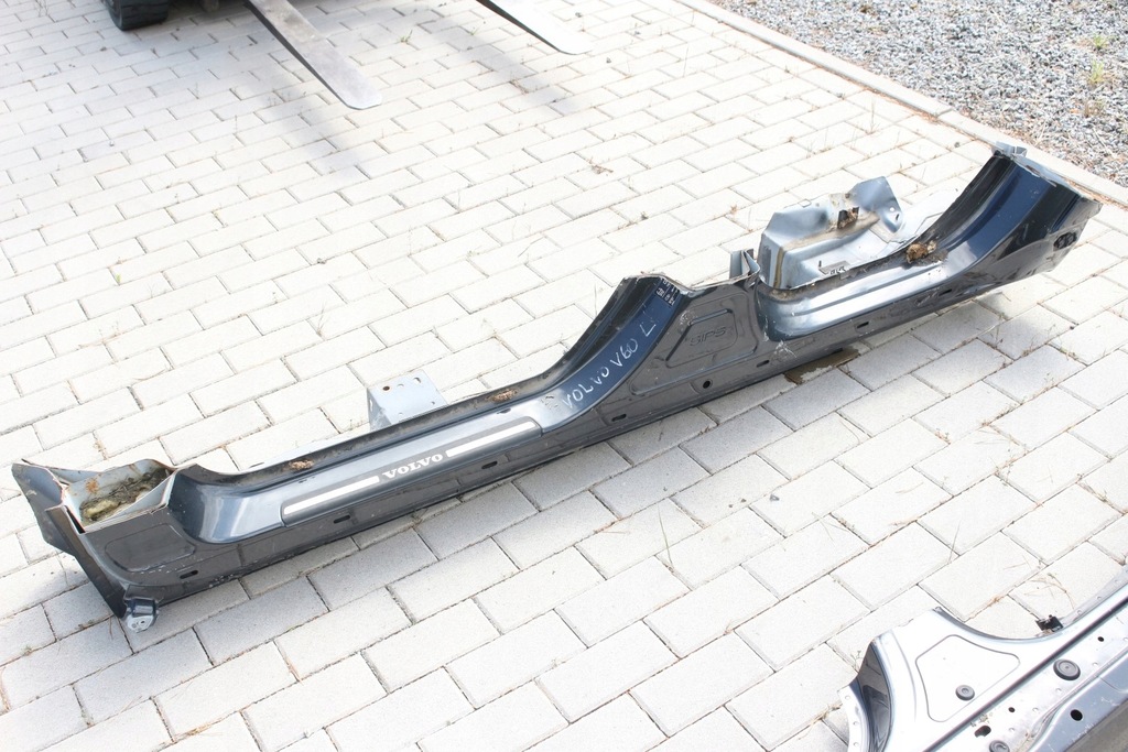 фото №8, Лівий поріг volvo v60