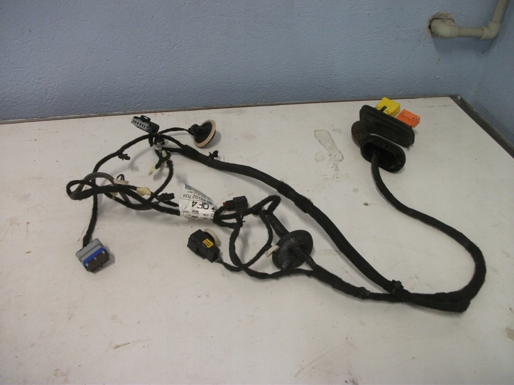 Купить Электропроводка дверь левый перед crosland x gm39102702