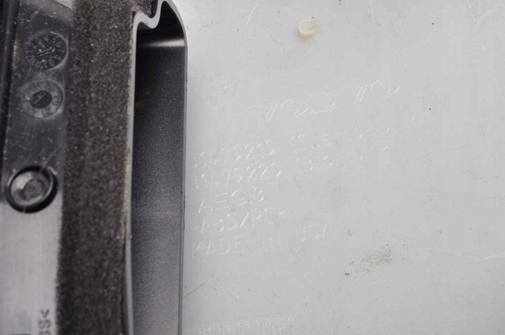 фото №9, Volvo s60 iii v60 ii защита стойка b среднего правая 31479219