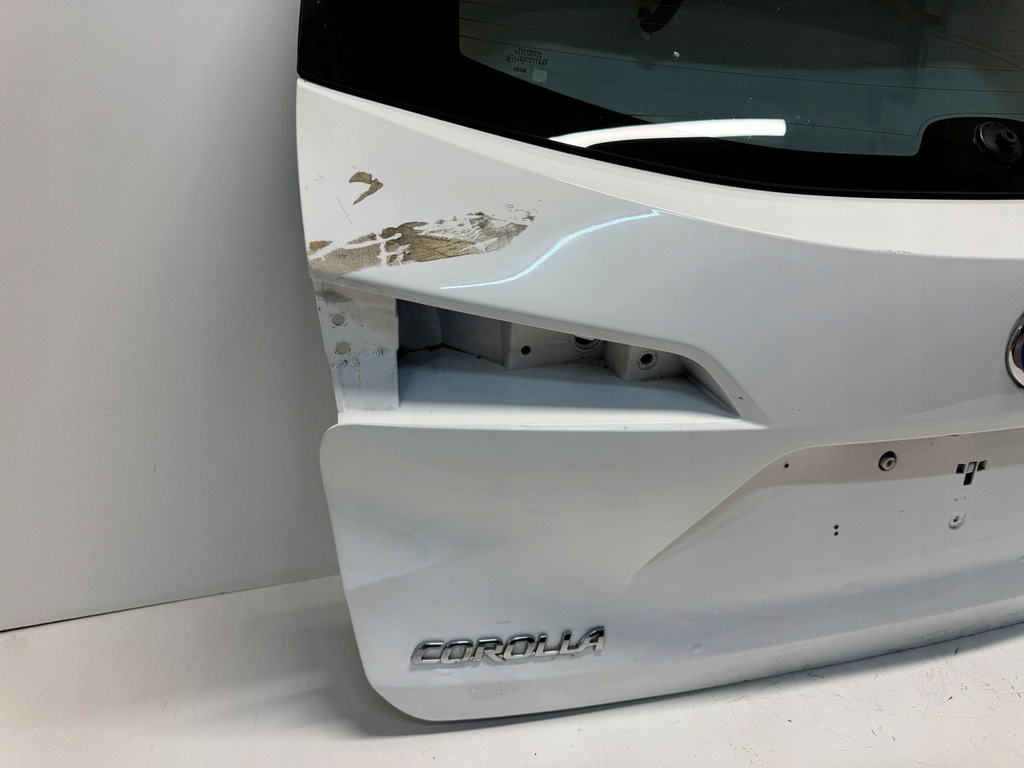 фото №8, Toyota corolla e21 kombi 19- кришка багажника багажника задня задня білий скло