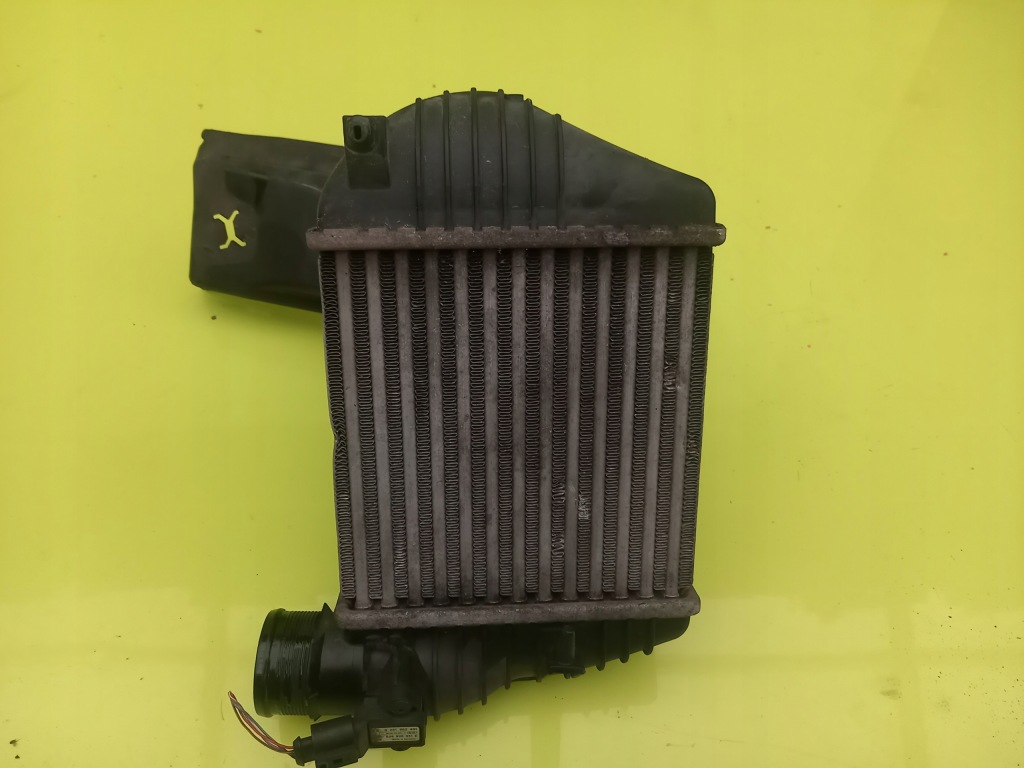 Купити Радіатор інтеркулер 2.0 tdi audi a6 c6 06r