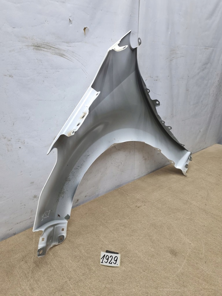 фото №7, Toyota yaris 4 iv 19-22r крила правий перед передній