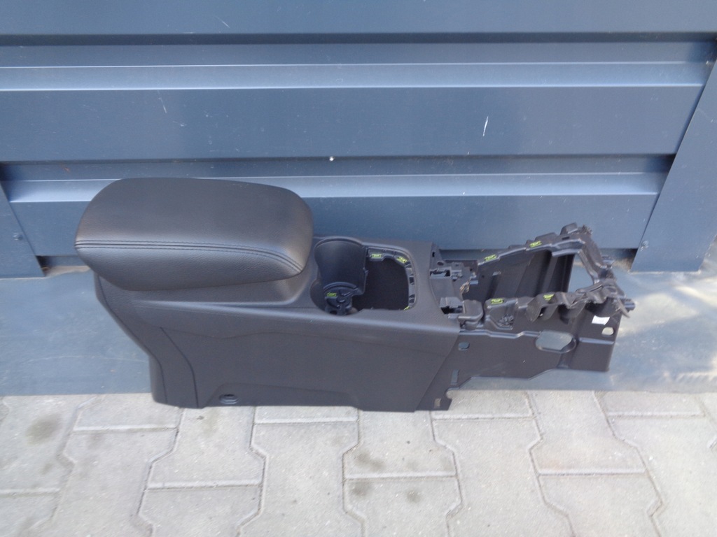 фото №1, Ford focus mk3 подлокотник europa