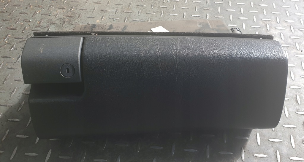 фото №1, Бардачок mercedes w210 e220